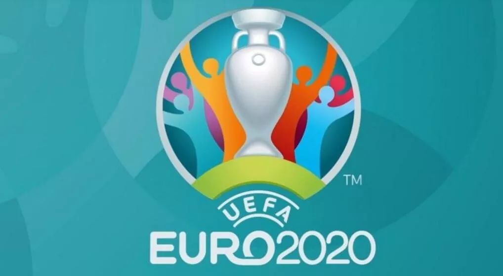 作為公眾人 作為公眾人