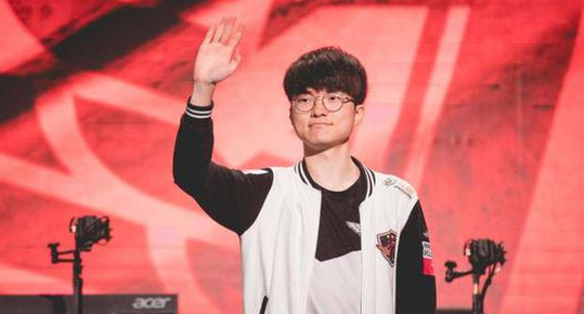 更是让球迷 更是让球迷