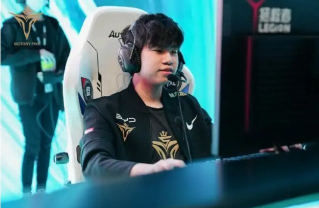 萨利巴以更 萨利巴以更