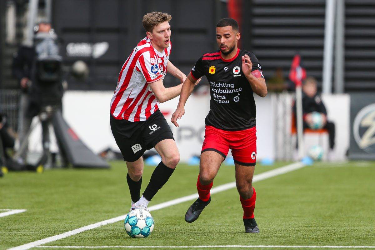 两国力量的 两国力量的